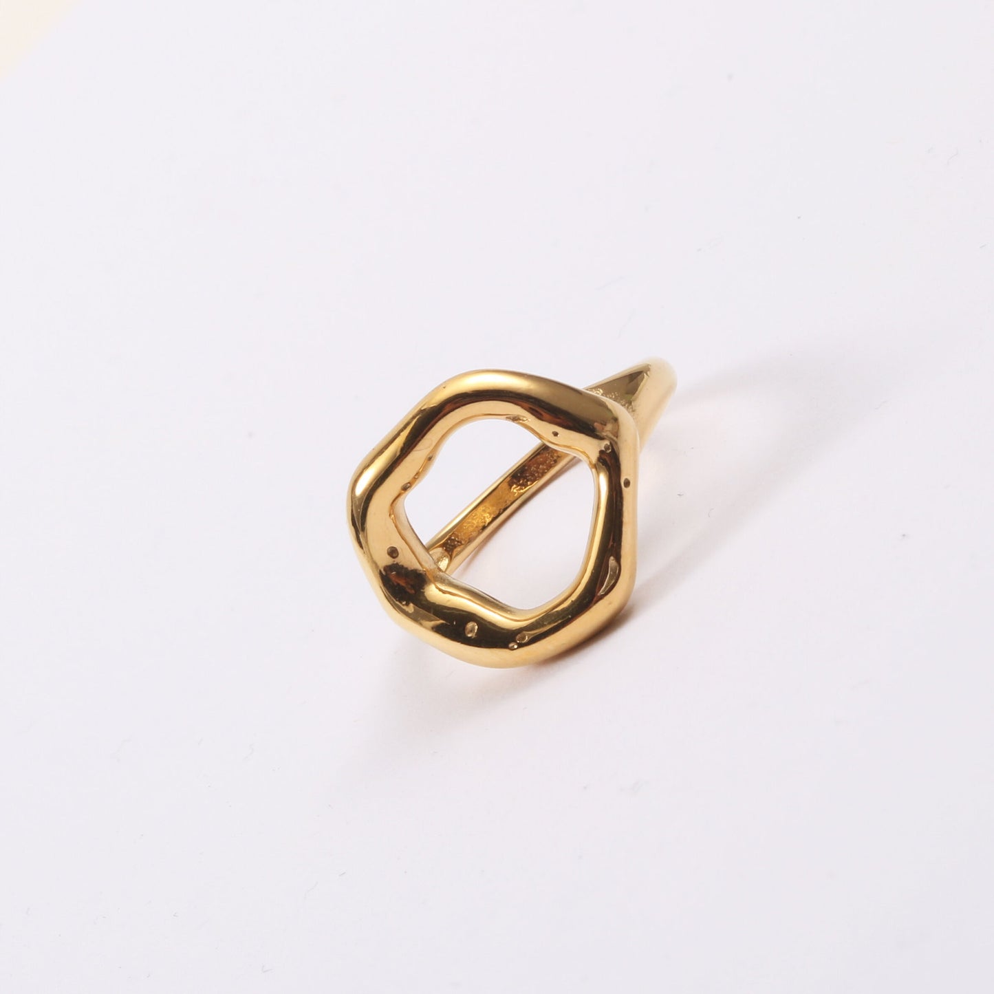 Round Geometric Hammered Design Ring