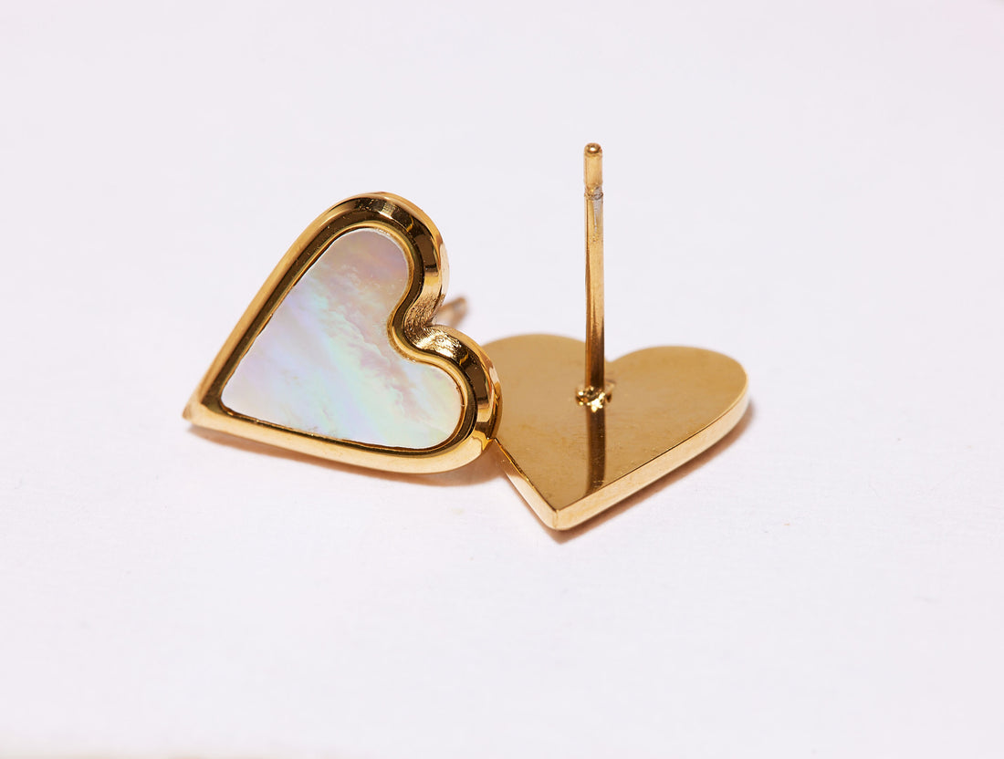 Glimmer Love White Natural Shell Heart Stud Earring