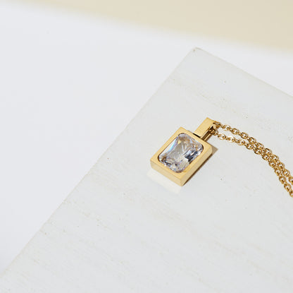 Rectangle Vacuum Zircon Necklace