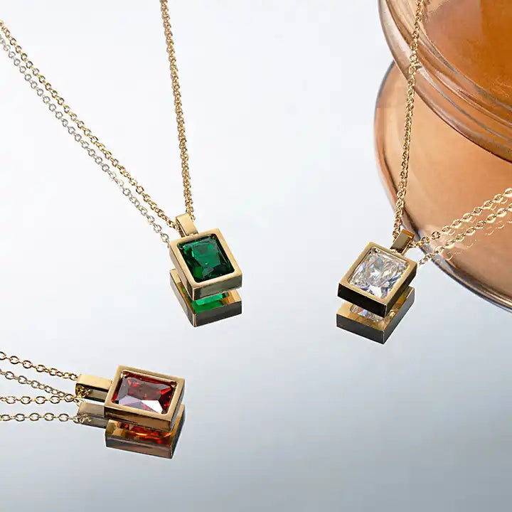 Rectangle Vacuum Zircon Necklace